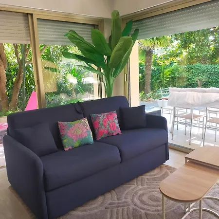 - Havre De Paix Avec Jardin Apartman Cannes